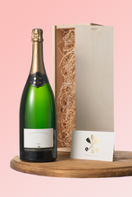 Afbeelding in Gallery-weergave laden, 1 fles Custom Rosé Champagne - 1,5L
